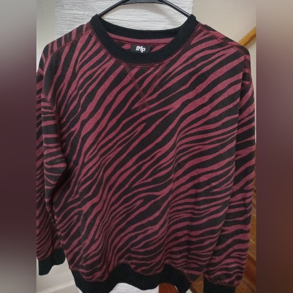 Zebra Animal Print Sweatshirt - Picture 2 of 4